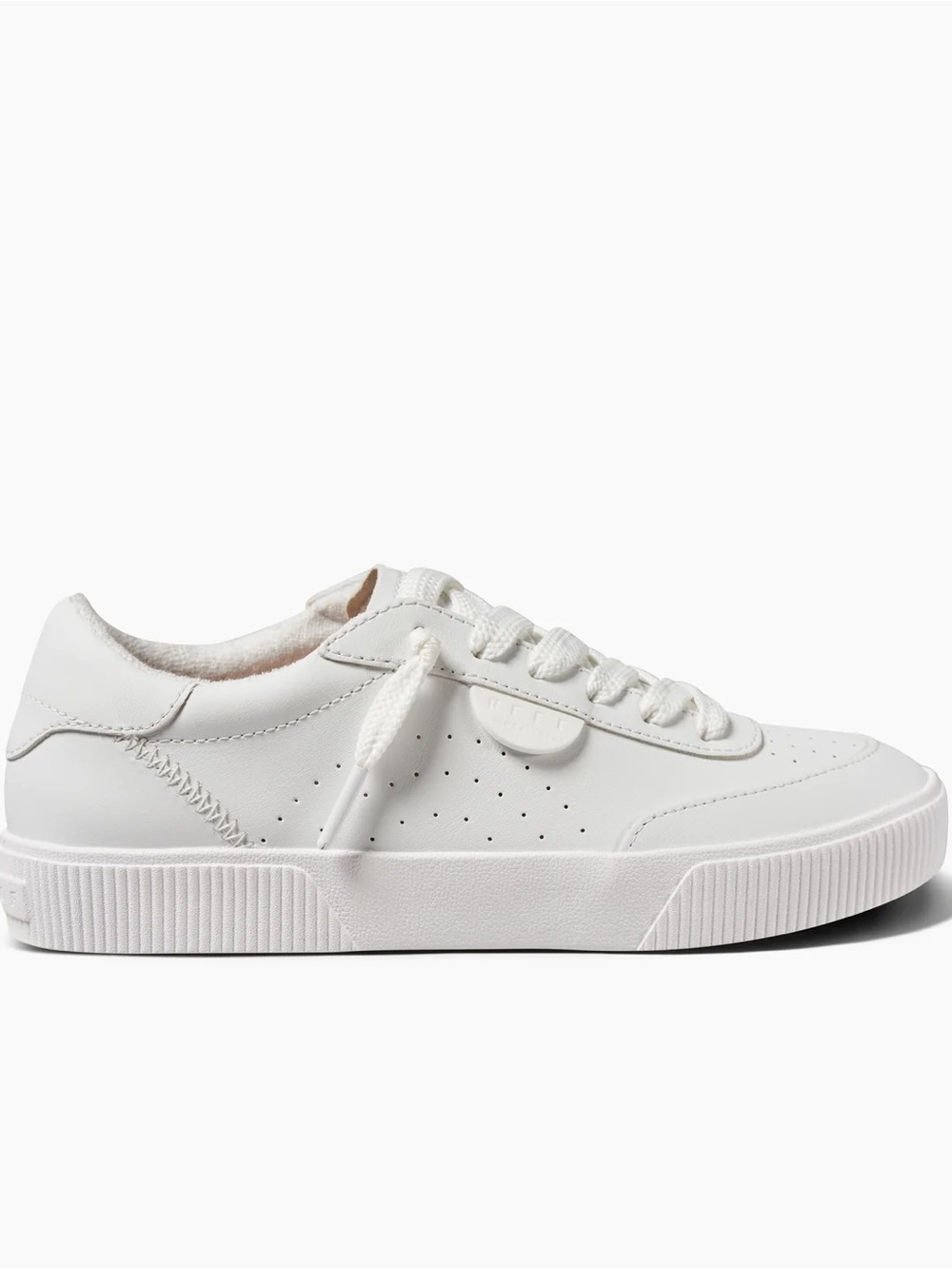 NWT Reef Lay Day Seas White Sneakers Size 9